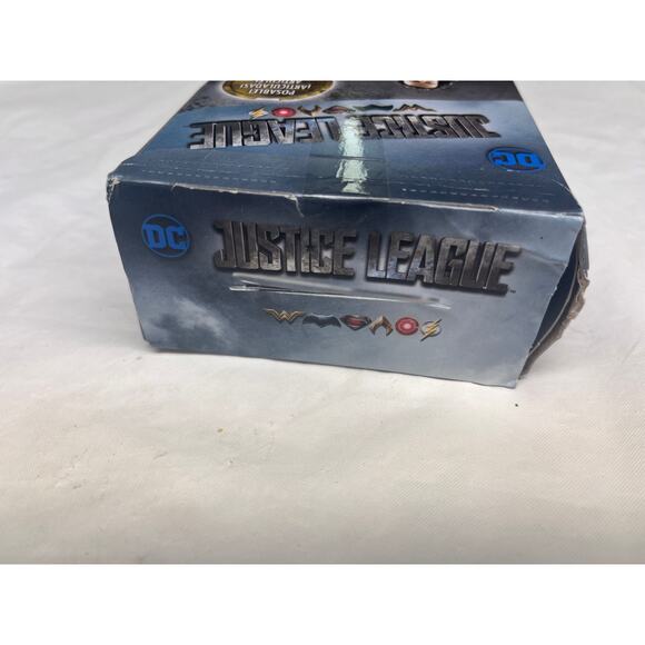 2 DC Justice League AQUAMAN & BATMAN Posable Action Figures! Never been open - Picture 10 of 16